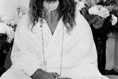 1.-MAHARISHI-MAHESH-YOGI-FOUNDER-OF-TRANSCENDENTAL-MEDITATION